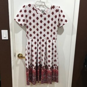 LuLaRoe Amelia